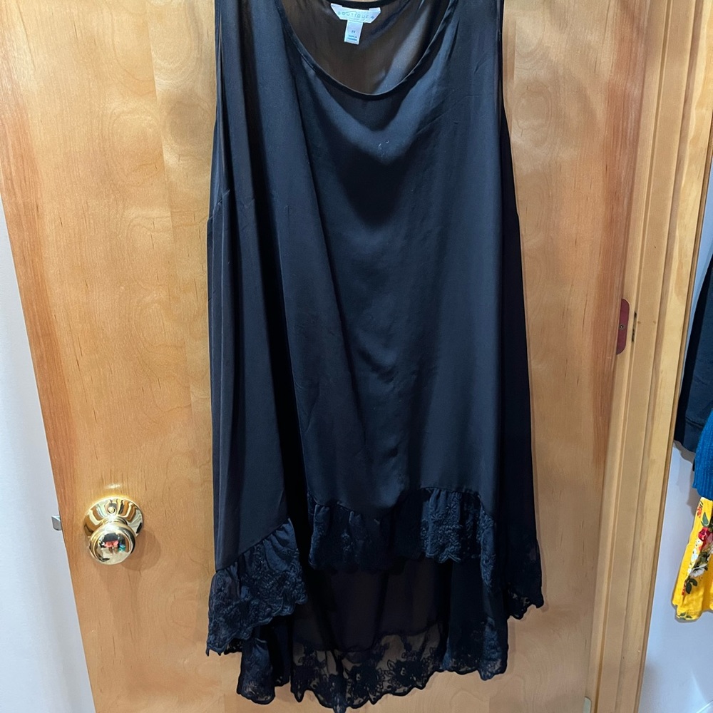 Brand: Boutique Women’s Plus Size 2X Black Sheer High Low Sleeveless Blouse